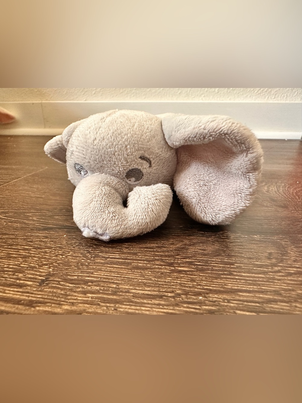 Philips Avent Soothie Snuggle Pacifier Holder Gray Elephant Plush Lovey Toy